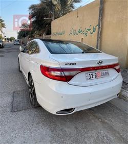 هيونداي أزيرا